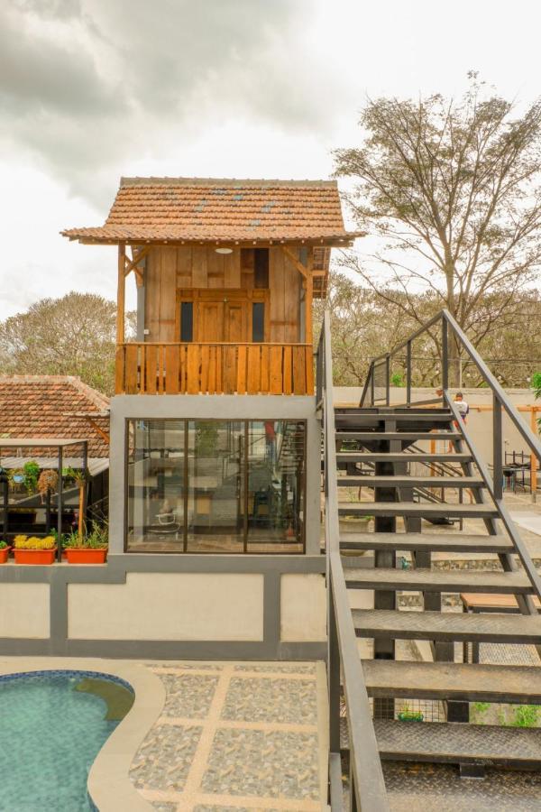 Amina Hill View Villa Malang By Ecommerceloka 外观 照片