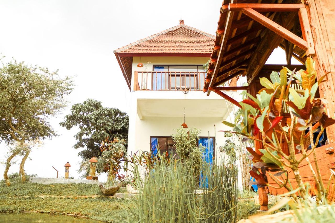 Amina Hill View Villa Malang By Ecommerceloka 外观 照片
