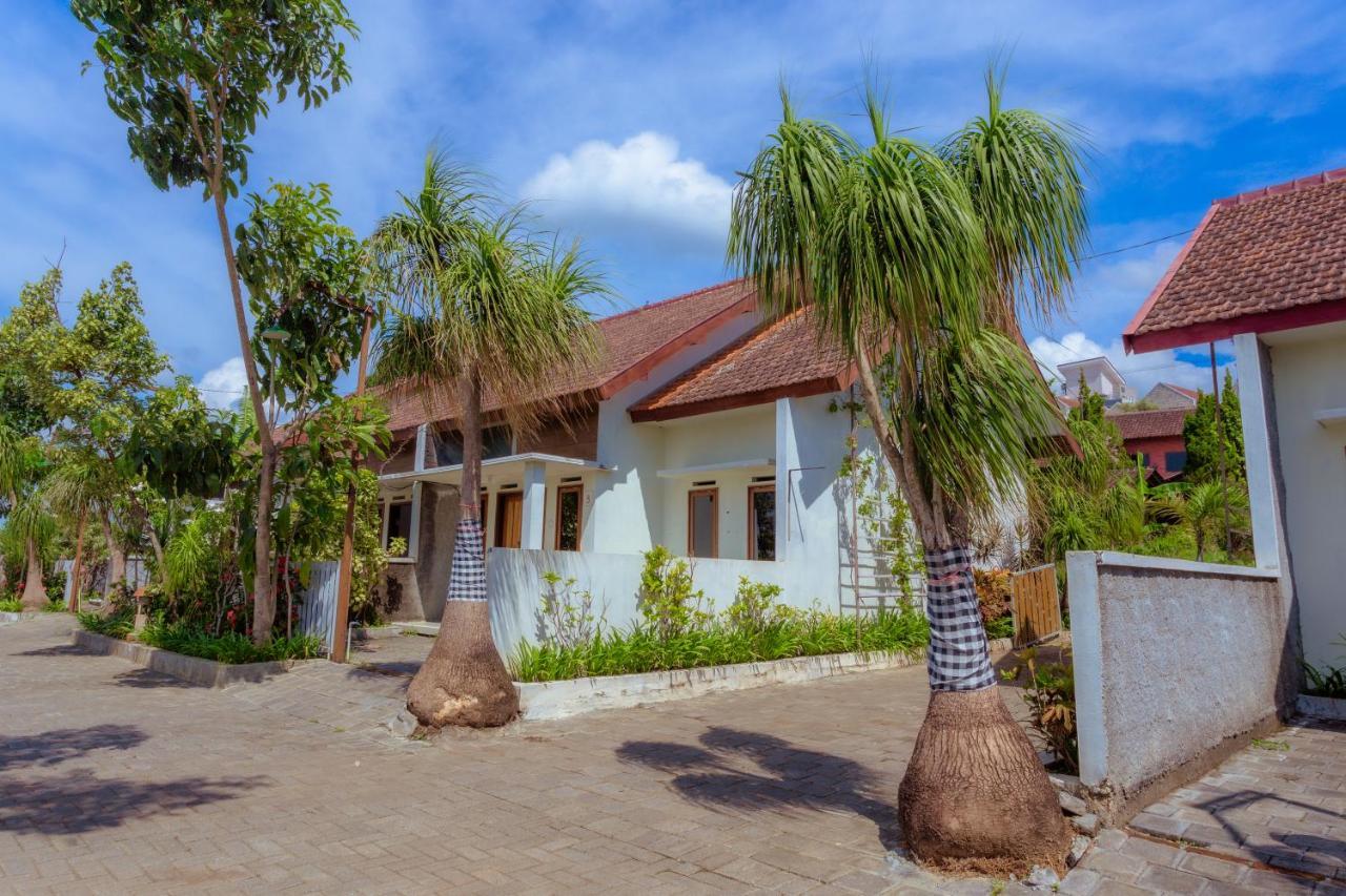 Amina Hill View Villa Malang By Ecommerceloka 外观 照片